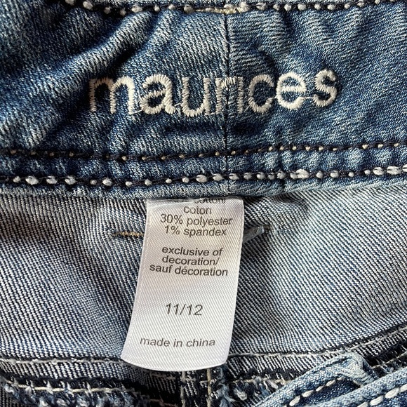 Women’s Maurices Jean Capris, Size 11/12 - Picture 7 of 7